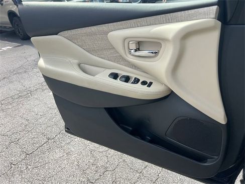 Certified 2023 Nissan Murano SV image 17