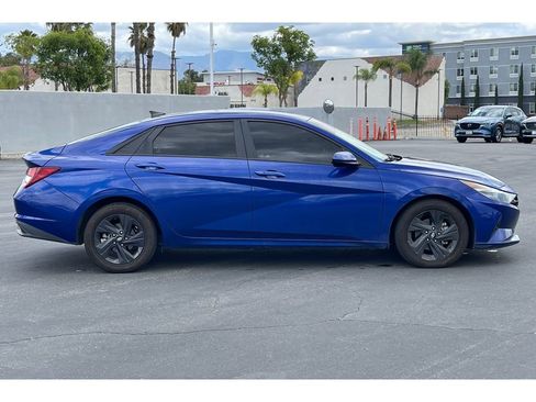 Used 2022 Hyundai Elantra SEL w/ Cargo Package FWD image 7