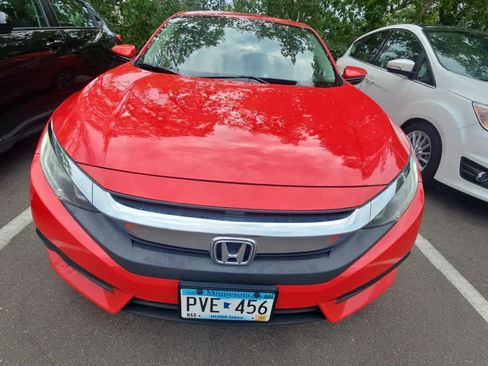 Used 2018 Honda Civic EX image 2