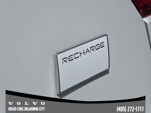 Certified 2024 Volvo XC40 Recharge Plus w/ Protection Package Premier image 9