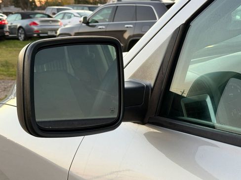 Used 2010 Dodge Ram 1500 Truck SLT image 11