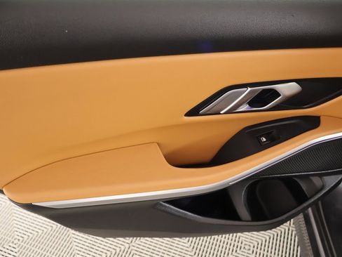 Used 2022 BMW 330i xDrive 330i xDrive w/ Driving Assistance Package image 18