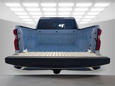 Used 2024 Chevrolet Silverado 1500 LT image 9