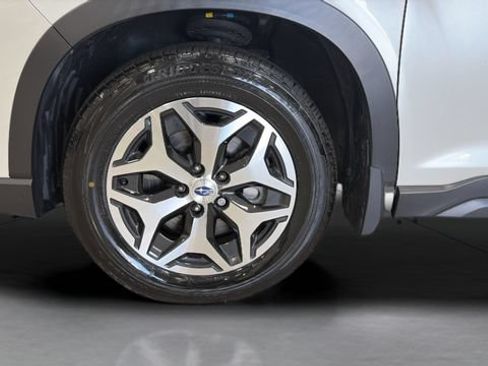 Used 2020 Subaru Forester Premium AWD/4WD image 27