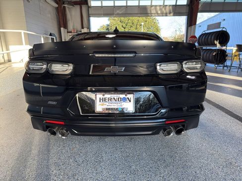 Used 2021 Chevrolet Camaro SS image 6