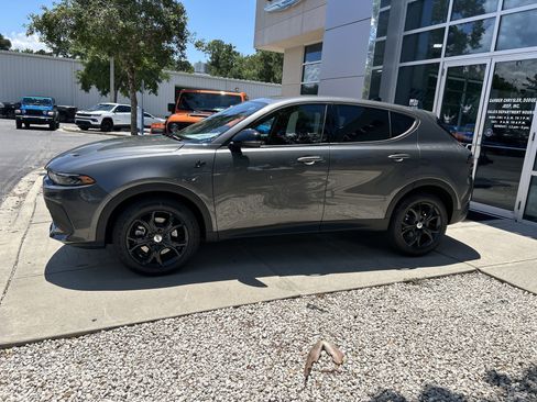 New 2025 Dodge Hornet GT w/ GT Blacktop Package image 4