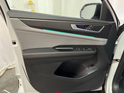New 2026 Volkswagen Atlas Peak Edition AWD/4WD image 9