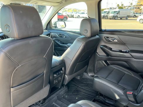 Used 2021 Chevrolet Traverse Premier w/ Redline Edition image 21