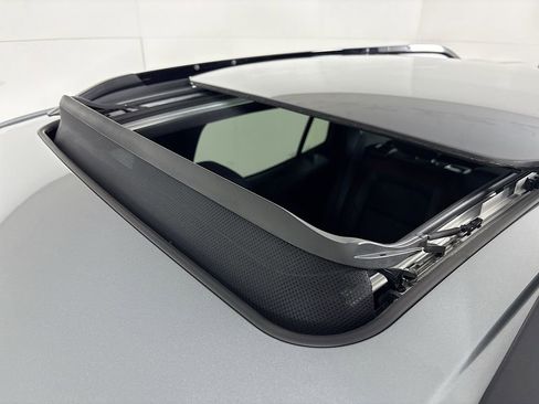 New 2026 Chevrolet Equinox RS image 21