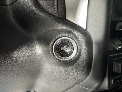 Used 2021 Chevrolet Silverado 1500 LT image 14