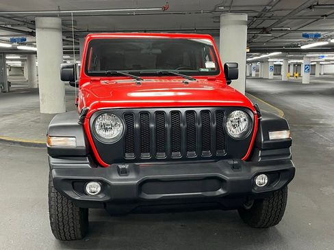 Used 2021 Jeep Wrangler Unlimited Sport image 25