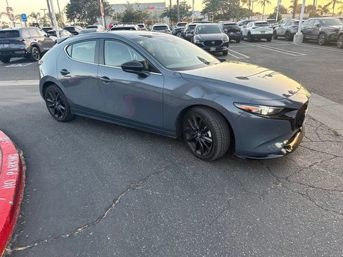 Used 2021 MAZDA MAZDA3 Hatchback w/Premium Plus Pkg AWD/4WD image 33