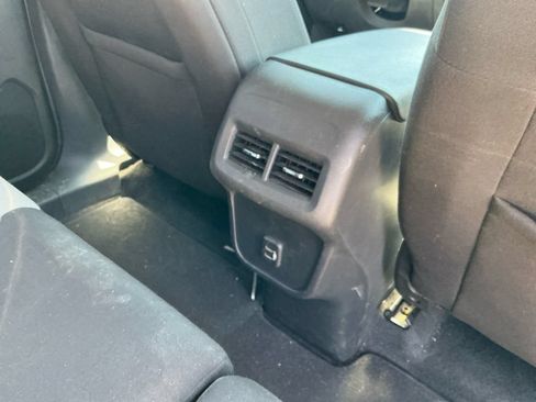 Used 2021 Chevrolet Equinox LS w/ LS Convenience Package FWD image 20
