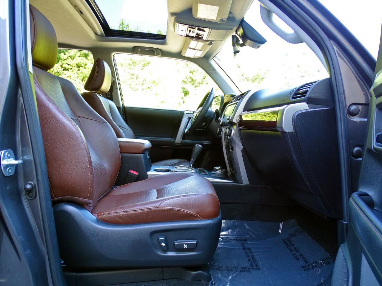 Used 2021 Toyota 4Runner Limited AWD/4WD image 41