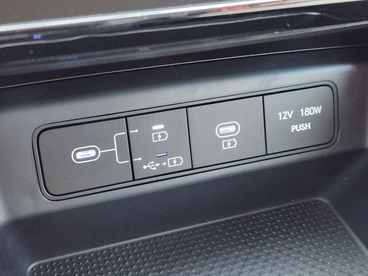 New 2026 Hyundai Tucson SEL Plus FWD image 17