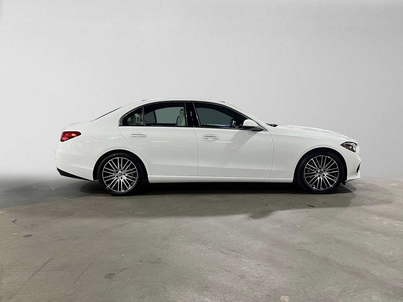Used 2026 Mercedes-Benz C 300 4MATIC Sedan image 2