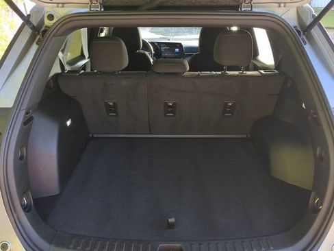 Used 2025 Chevrolet Equinox LT FWD image 12