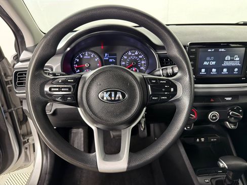 Used 2019 Kia Rio S image 11