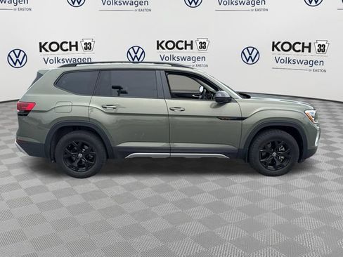 Used 2024 Volkswagen Atlas Peak Edition SE AWD/4WD image 9