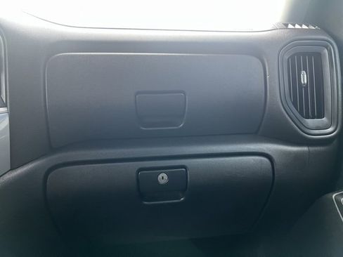 Used 2020 Chevrolet Silverado 2500 Custom w/ Custom Convenience Package image 38