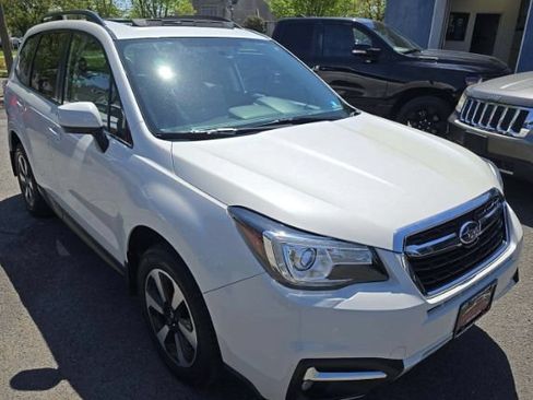Used 2018 Subaru Forester 2.5i Limited AWD/4WD image 18