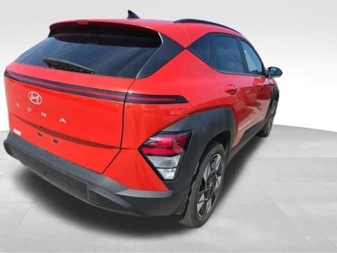 Used 2025 Hyundai Kona SEL FWD image 4