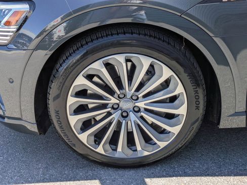 Used 2019 Audi e-tron Prestige AWD/4WD image 11