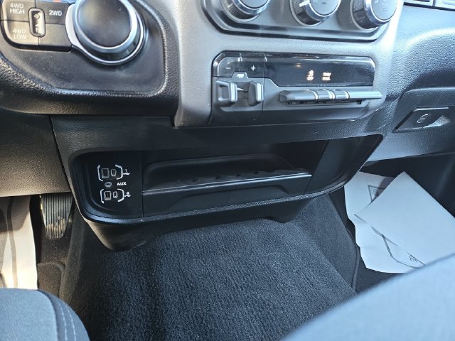 Used 2024 RAM 2500 Big Horn AWD/4WD image 27