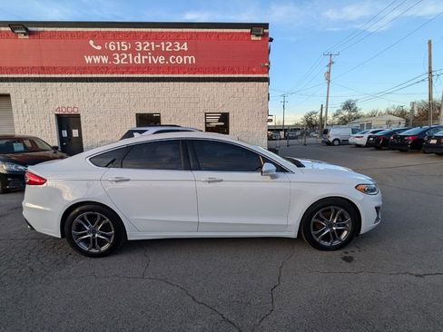 Used 2019 Ford Fusion SEL image 5