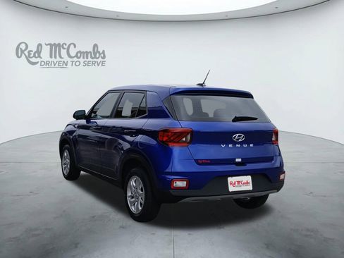 New 2026 Hyundai Venue SE image 3