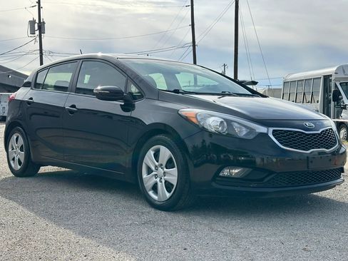 Used 2016 Kia Forte LX FWD image 9