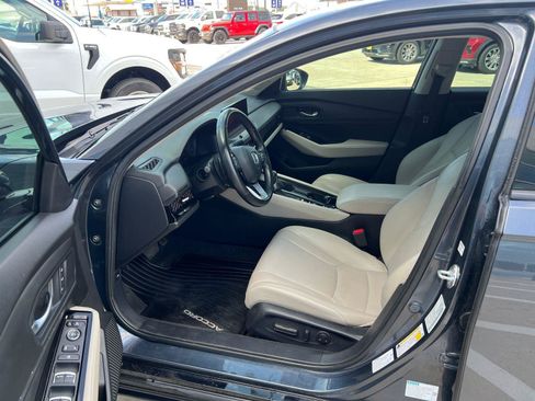 Used 2023 Honda Accord Touring image 10