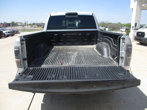 Used 2014 RAM 1500 Big Horn image 9