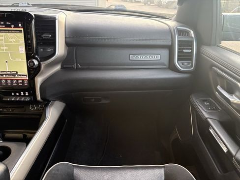 Used 2019 RAM 1500 Laramie w/ Sport Appearance Package image 10