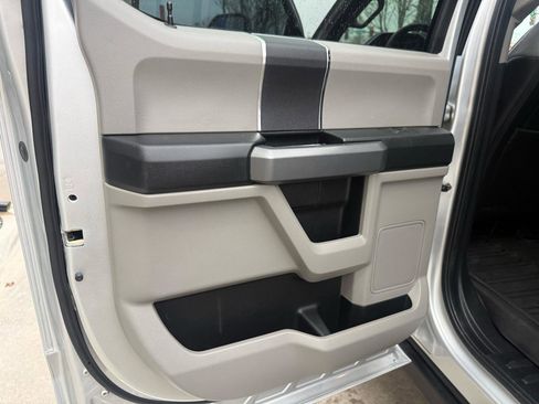 Used 2017 Ford F250 XLT w/ Camper Package image 14