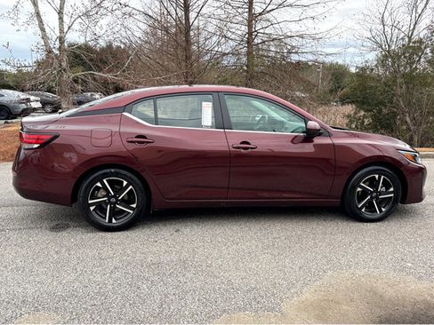 Certified 2024 Nissan Sentra SV image 29
