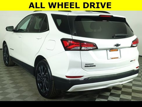 Used 2022 Chevrolet Equinox RS image 8