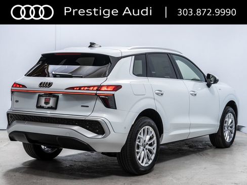 New 2026 Audi Q3 quattro 2.0T AWD/4WD image 7