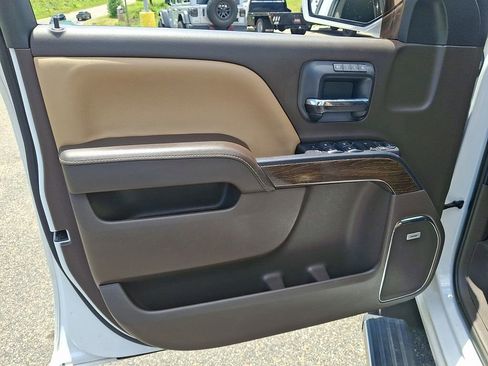Used 2018 GMC Sierra 1500 Denali AWD/4WD image 12