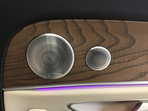 Used 2022 Mercedes-Benz E 350 4MATIC Sedan w/ AMG Line Exterior image 26