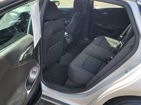 Used 2021 Chevrolet Malibu LS image 25