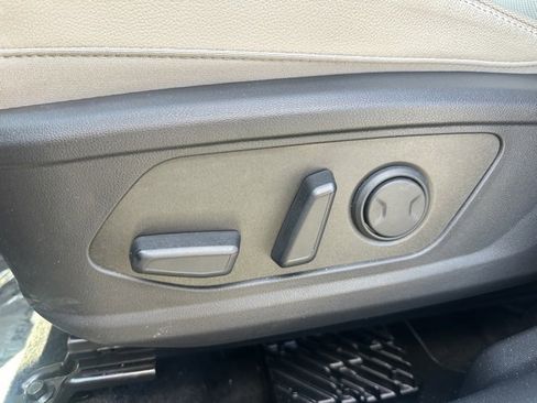 Used 2024 Hyundai Tucson Limited image 17