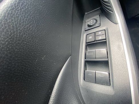 Used 2024 Toyota RAV4 XLE AWD/4WD image 17