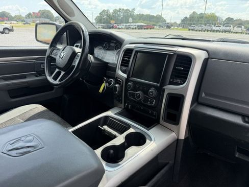 Used 2016 RAM 1500 Big Horn AWD/4WD image 9