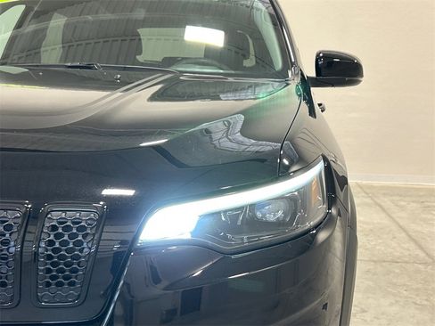 Used 2022 Jeep Cherokee Latitude w/ Sun & Sound Group image 10