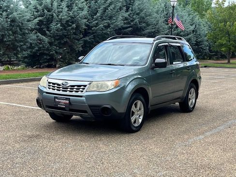 Used 2011 Subaru Forester 2.5X AWD/4WD image 23