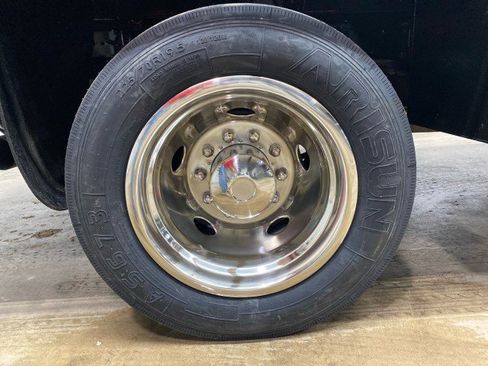 Used 2021 RAM 5500 Tradesman w/ Chrome Appearance Group image 37