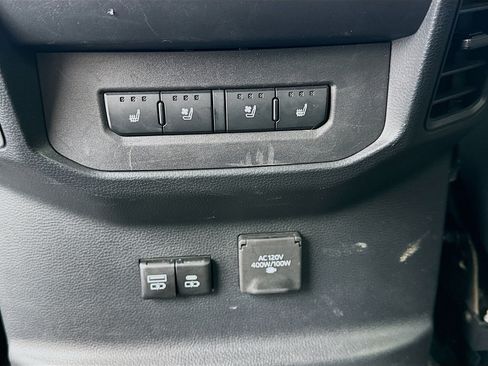 Used 2023 Toyota Tundra Capstone image 17