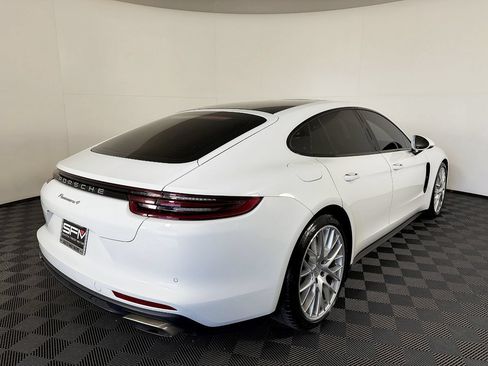 Used 2017 Porsche Panamera 4 AWD/4WD image 8