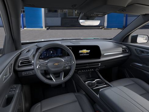 New 2026 Chevrolet Traverse LT w/ Driver Confidence Package image 15